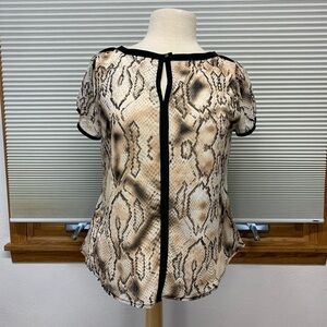 Worthington NWT snakeskin print blouse Size LP